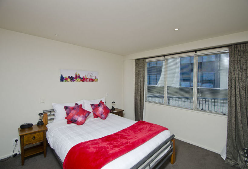 The Pavilions Beachfront Apartments 11