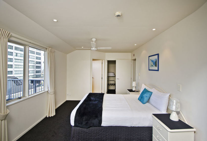 The Pavilions Beachfront Apartments 19