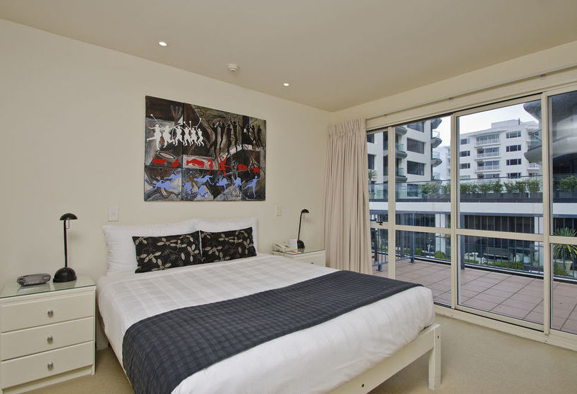 The Pavilions Beachfront Apartments 6