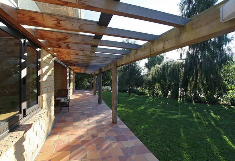 Bed and Breakfast Earthstead Villas 11