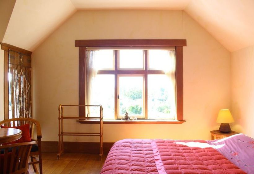 Joya Garden & Villa Studios 10