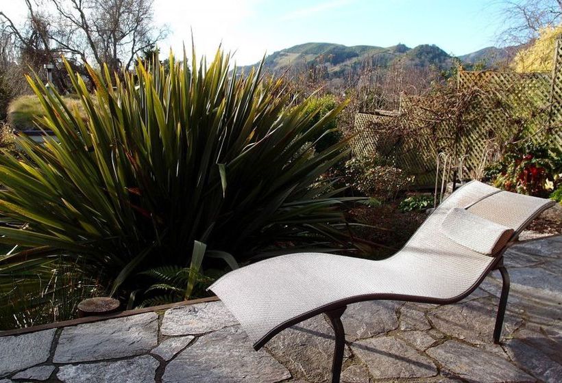 Joya Garden & Villa Studios 19