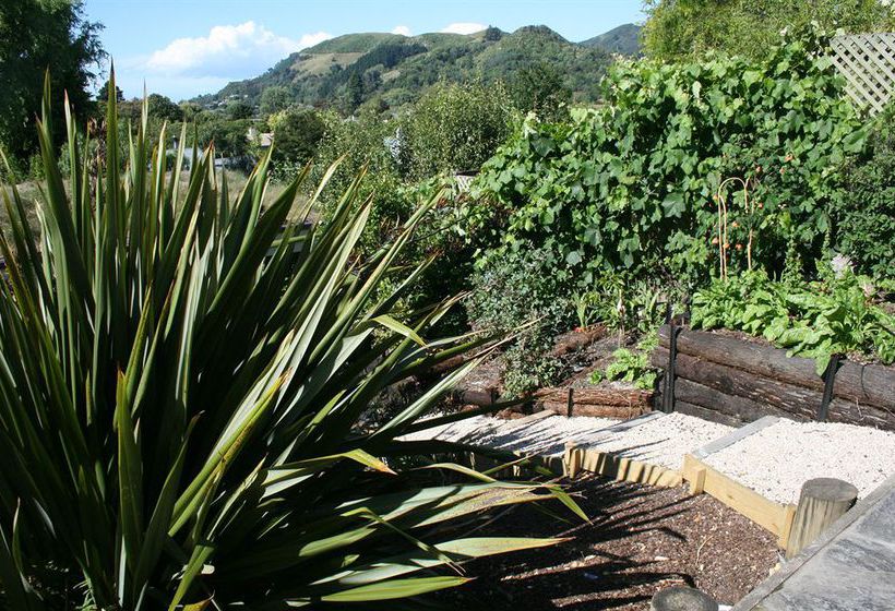 Joya Garden & Villa Studios 9