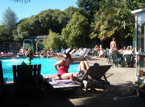 Paradiso Backpacker Hostel 13