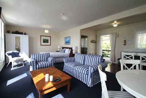 Mangonui Waterfront Apartments Motel 5