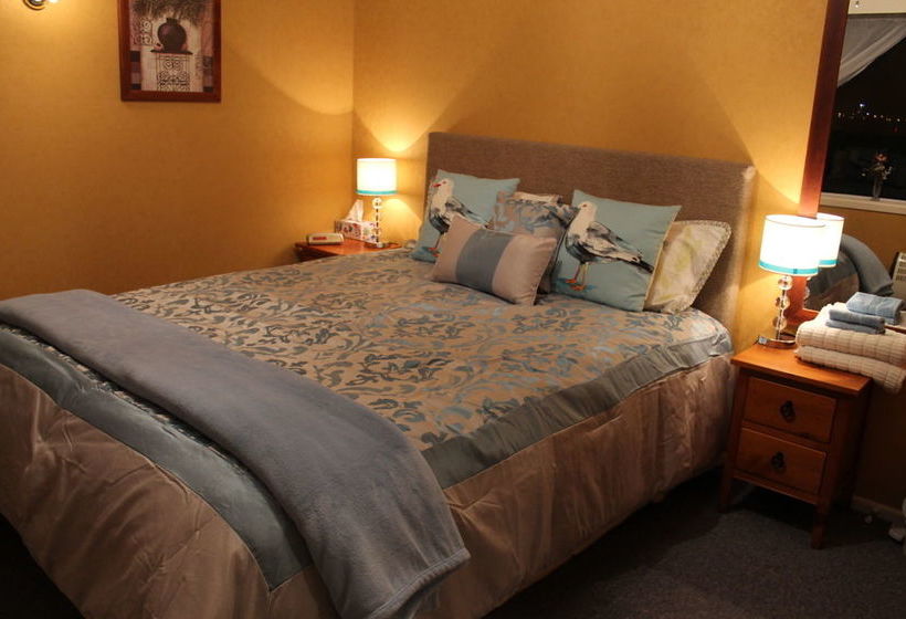 Bed and Breakfast Bluff Ocean Vista Motel 2