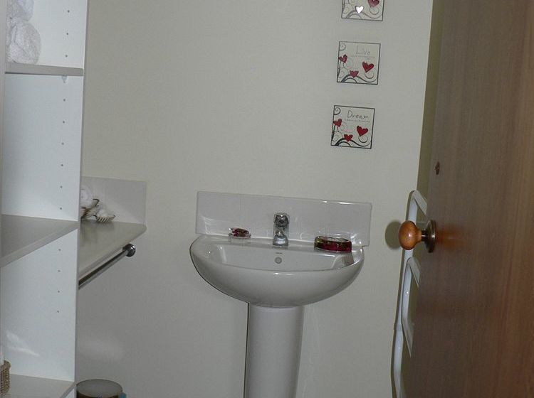 Avarest Bed And Breakfast 11