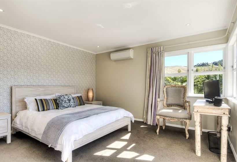 The Farmhouse At Mission Estate 3