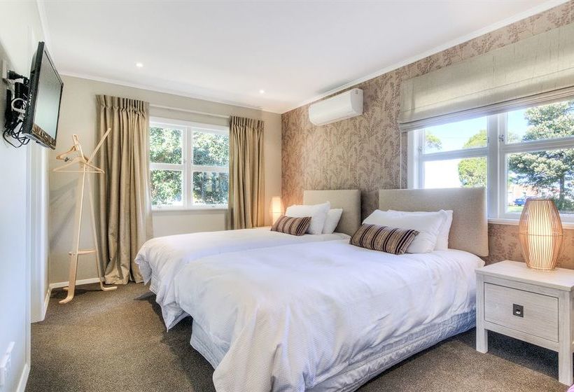 The Farmhouse At Mission Estate 4