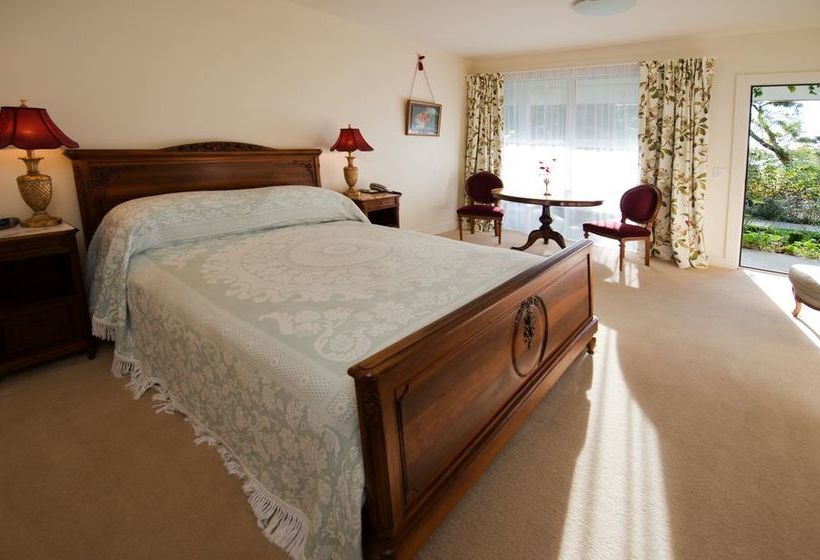 Hotel Ratanui Lodge 18