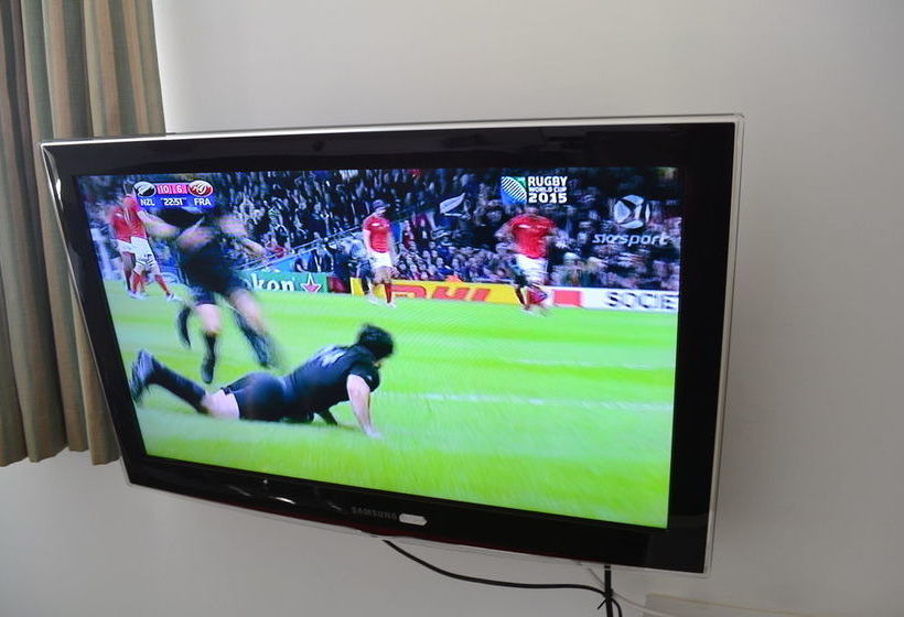 Motel Mcwilliam Apartments 16