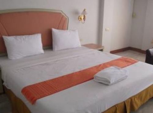 Hotel Silom Palace 8