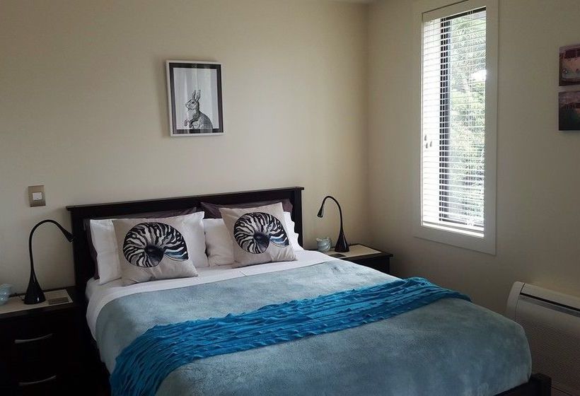 Shetland Court Apartments 14