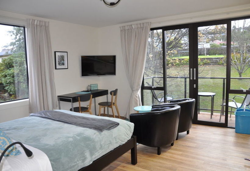 Shetland Court Apartments 7