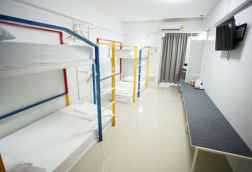 Hotel Regent Ngamwongwan 1