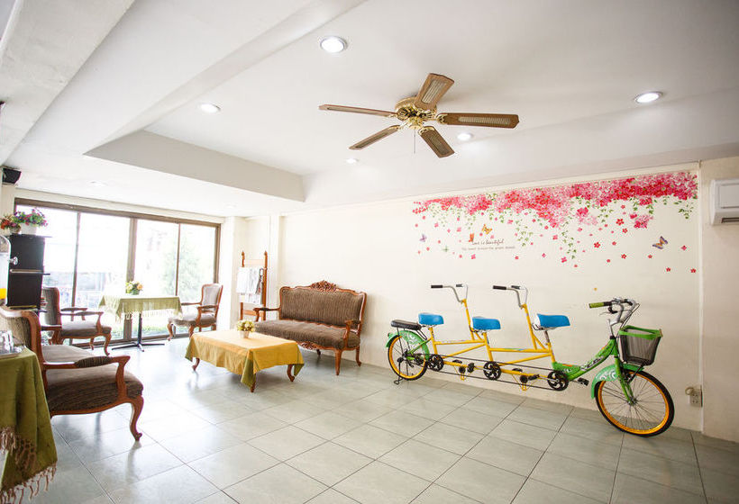 Hotel Regent Ngamwongwan 19