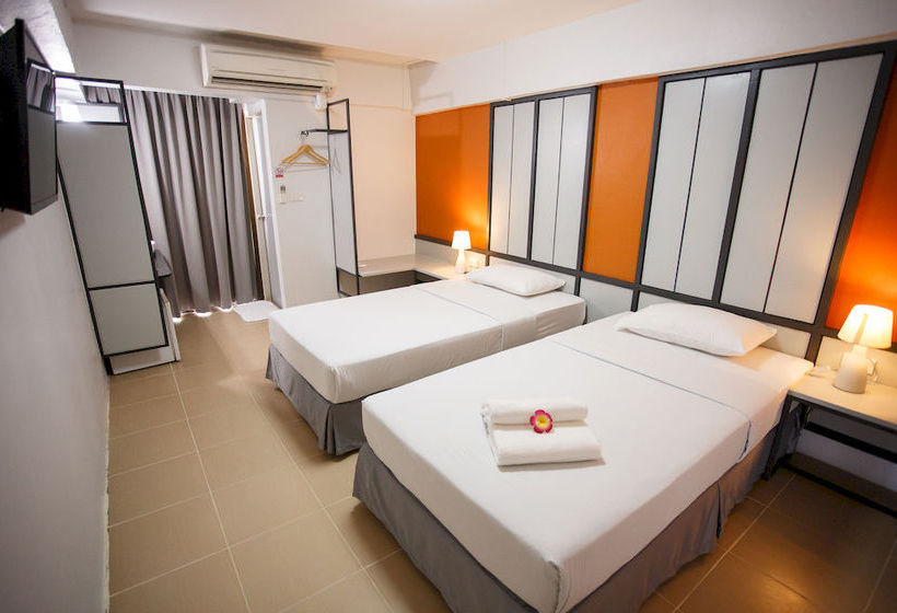 Hotel Regent Ngamwongwan 2