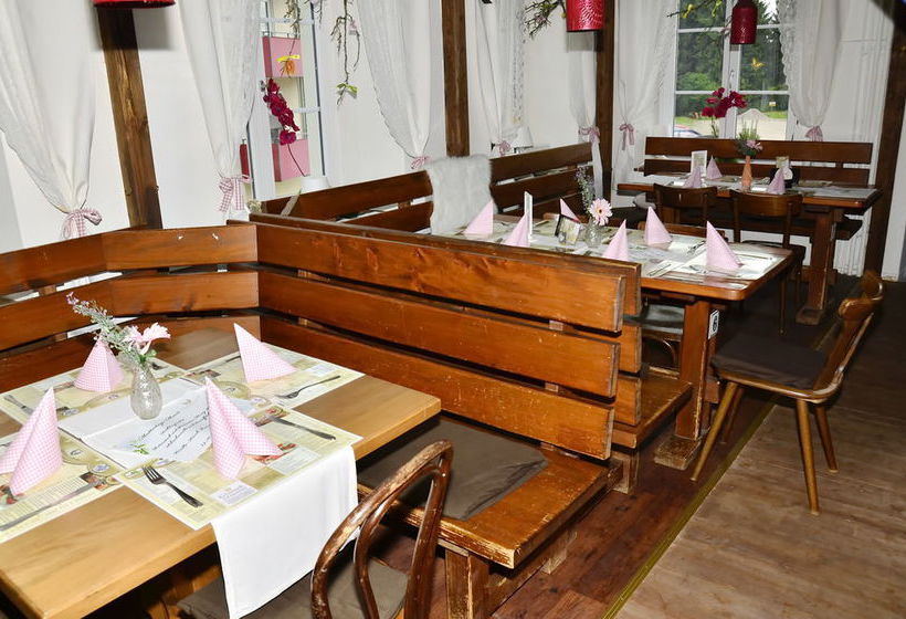 Hotel Café Verkehrt 18