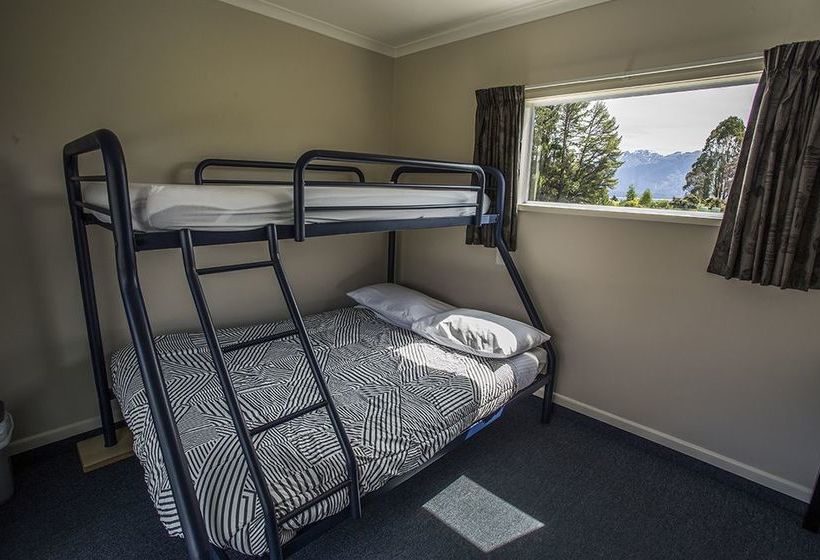 Hotel Fiordland Great Views Holiday Park 14