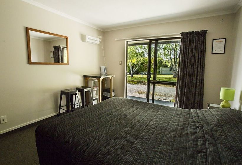 Hotel Fiordland Great Views Holiday Park 20