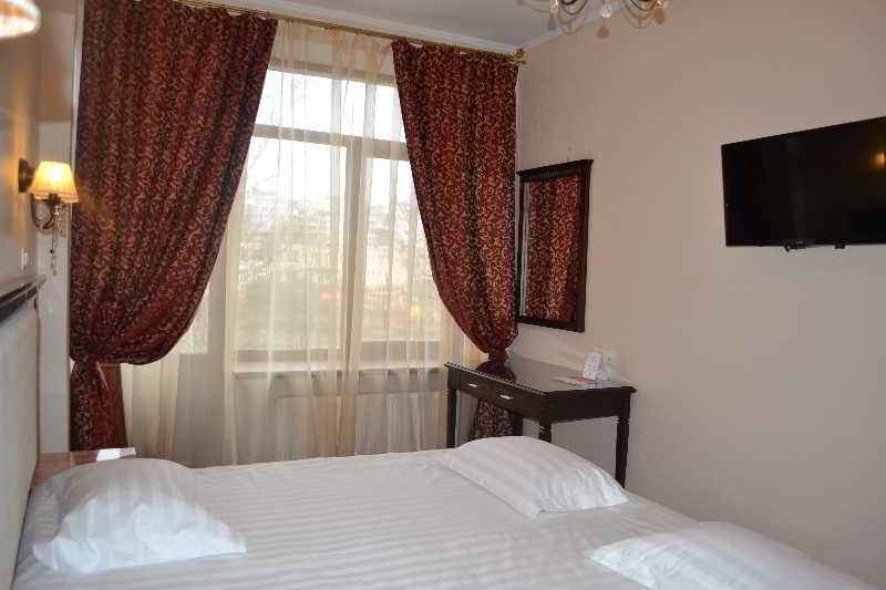 Hotel Happy Inn Na Sofiyskoy 1