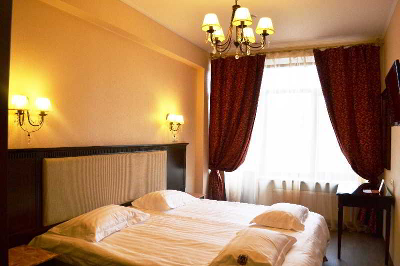 Hotel Happy Inn Na Sofiyskoy 6