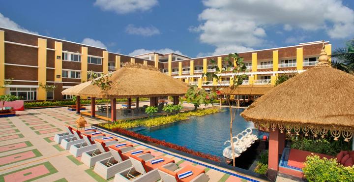 Hotel Mayfair Waves Puri