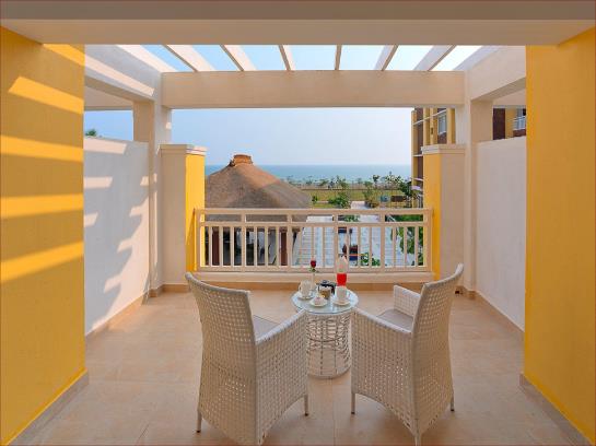 Hotel Mayfair Waves 15