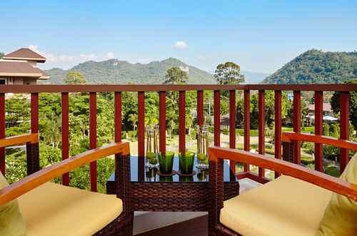 Hotel Romantic Resort And Spa 8