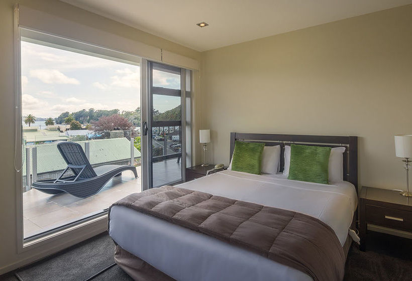 Esplanade Apartments 10