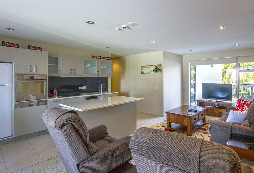 Esplanade Apartments 19