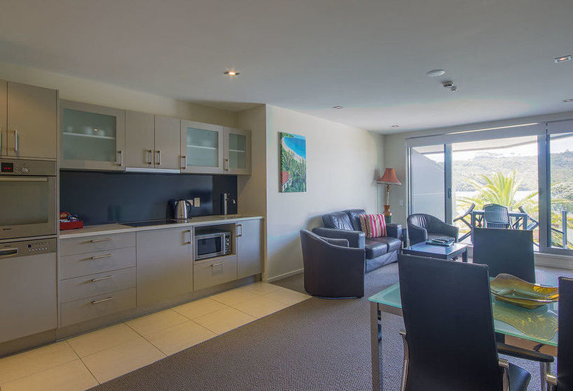 Esplanade Apartments 5