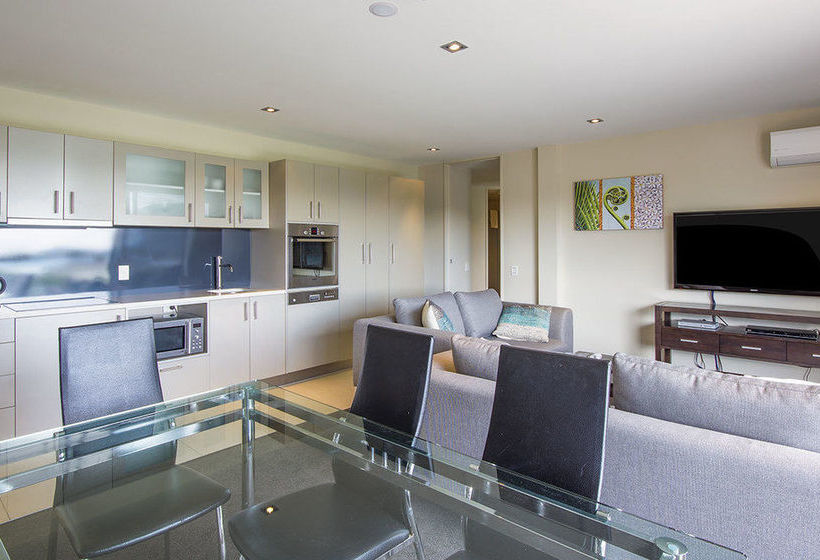 Esplanade Apartments 8