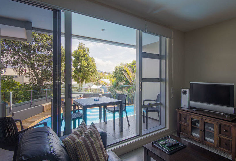 Esplanade Apartments 9