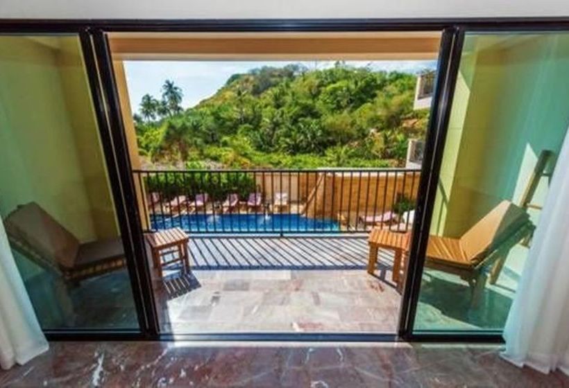 Hotel The Windmill Phuket 11