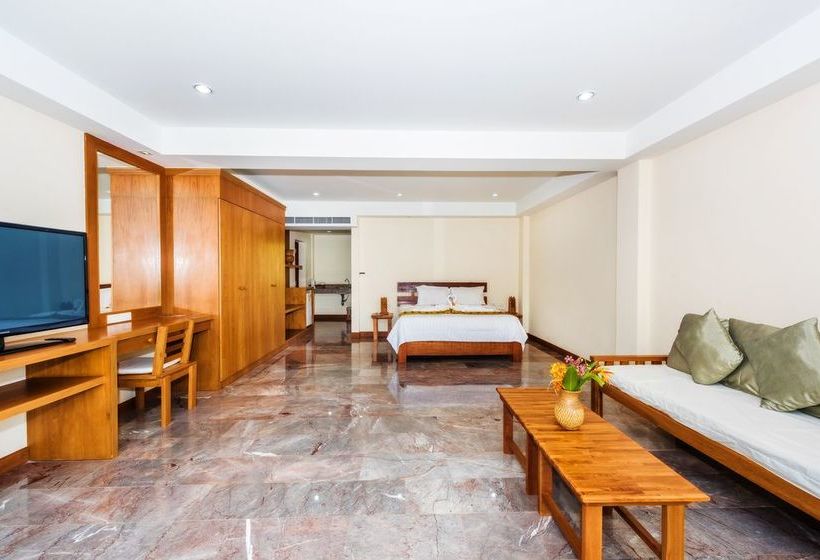 Hotel The Windmill Phuket 9