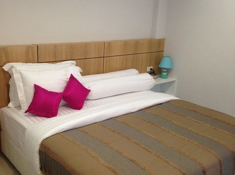 Hotel The Rama Residence 5