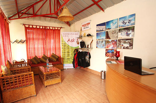 Hotel Whispering Pines Himalayan Retreat 9