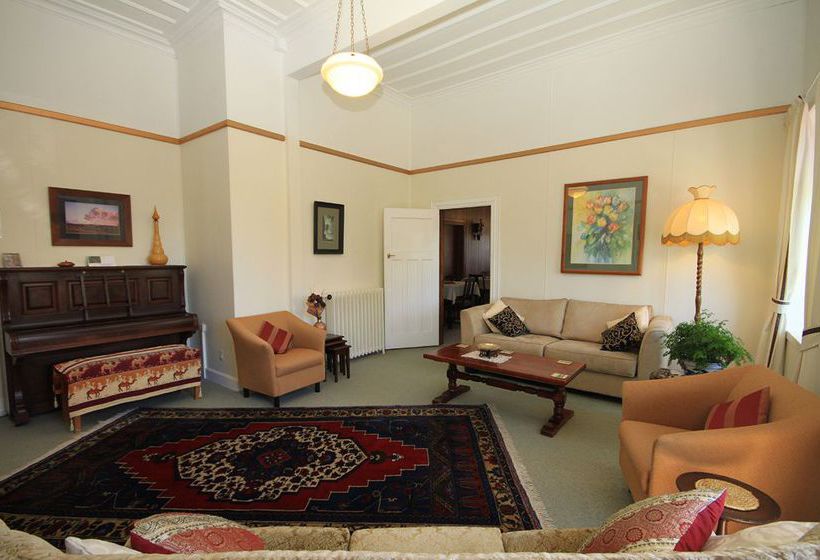 Hostel Braemar House Bed & Breakfast 2