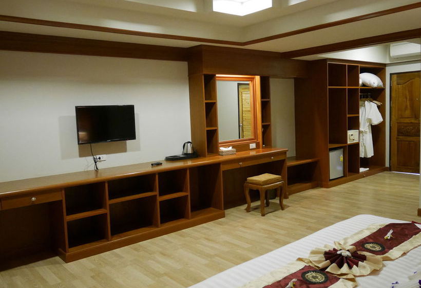 The Sunset Beach Resort Koh Kho Khao 4