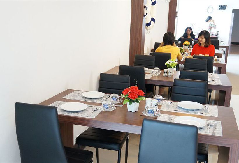 Hotel Bed By Cruise At Samakkhitivanont 7