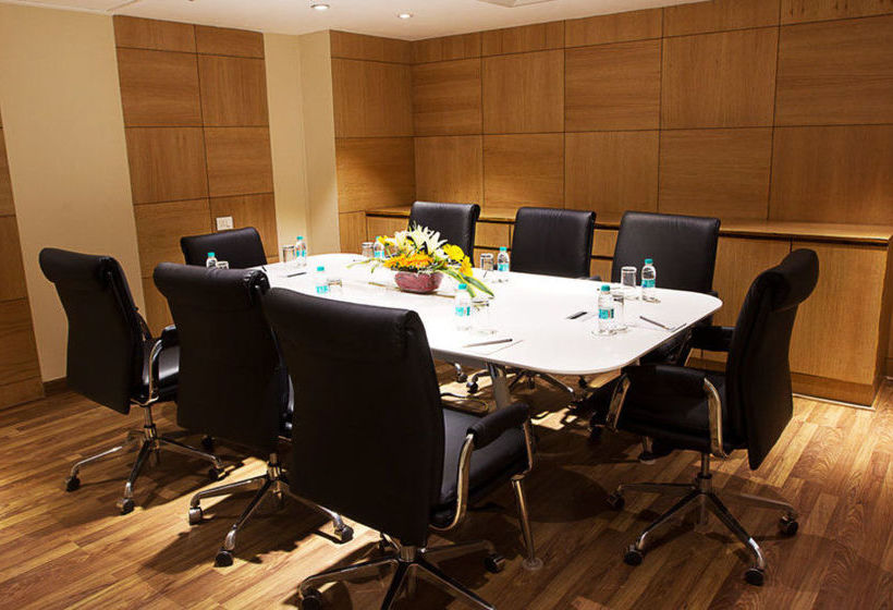 Citrus Hotel Bhiwadi 12