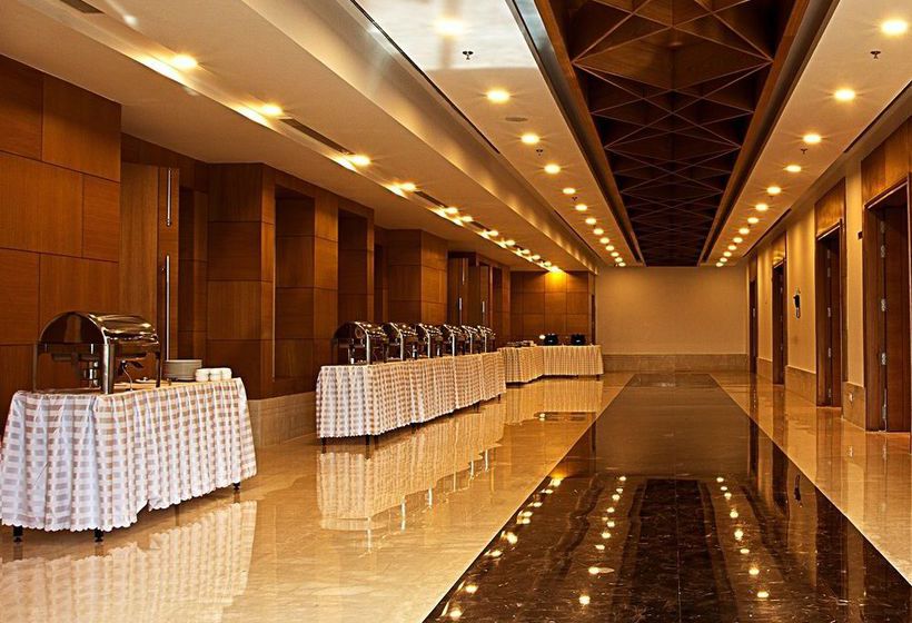 Citrus Hotel Bhiwadi 13