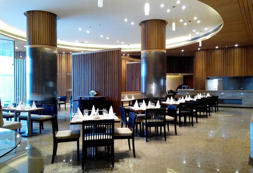 Hotel Country Inn & Suites Meerut 10