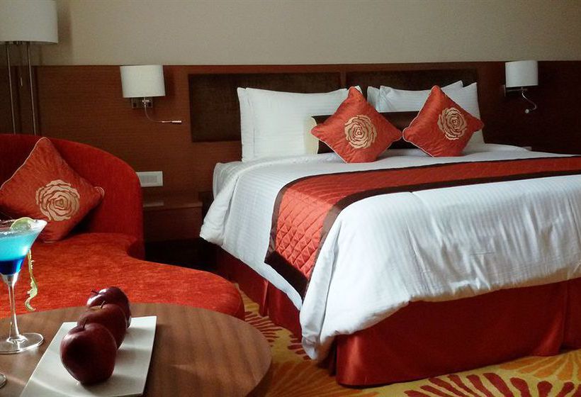 Hotel Country Inn & Suites Meerut 11