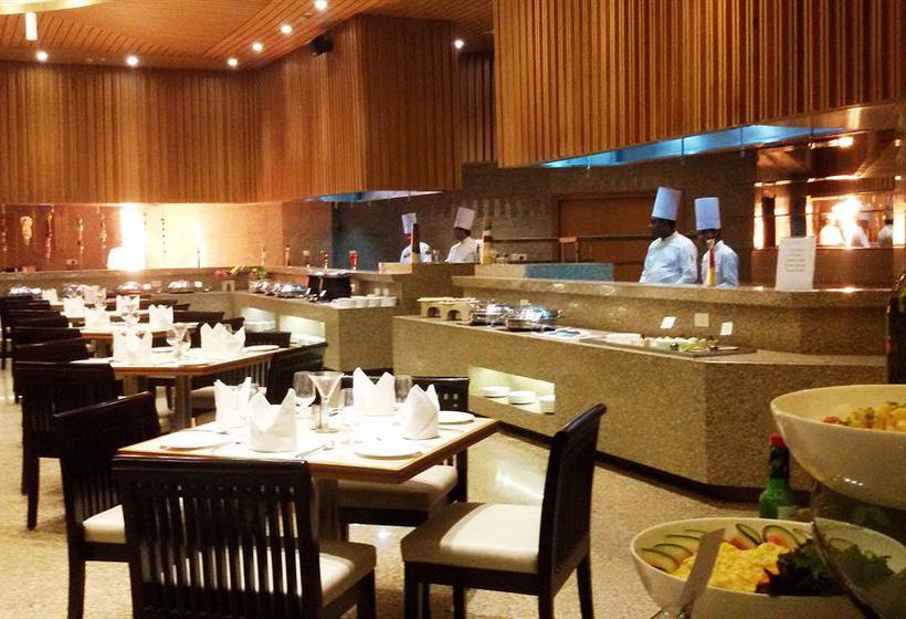 Hotel Country Inn & Suites Meerut 5