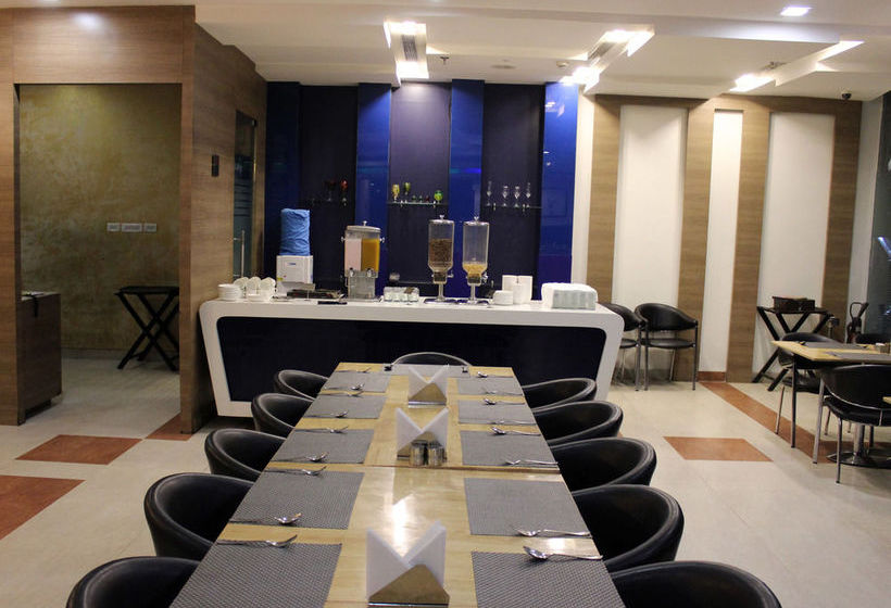 Hotel Oyo Premium Hapur Bypass Meerut 4