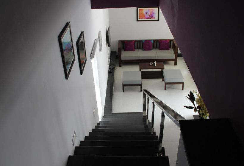 Hotel Leisure Vacations Cloud9 2