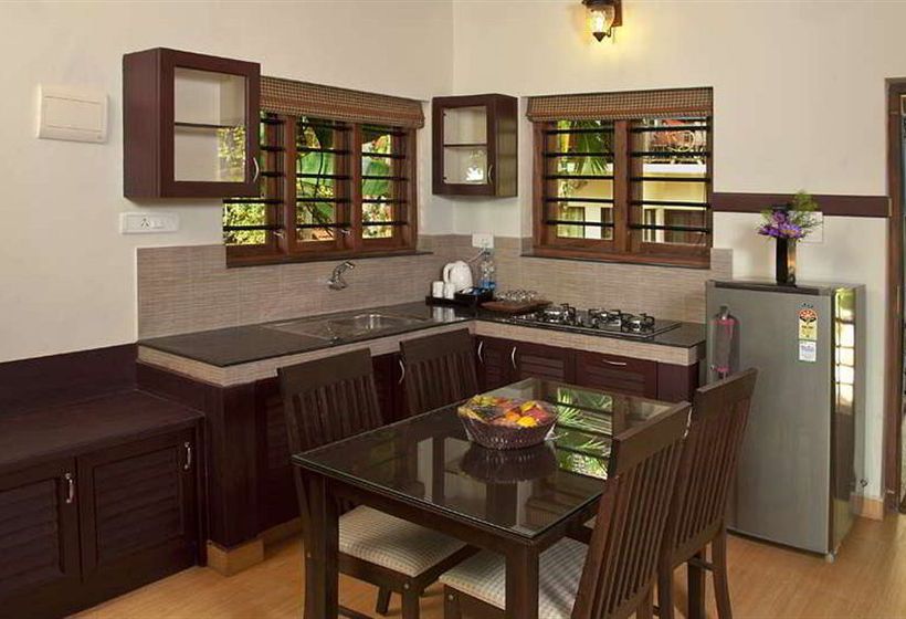 Hotel Hill Tree Inn 9