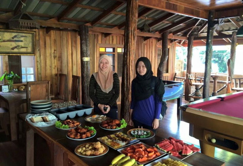 Hotel J.holiday Inn 5